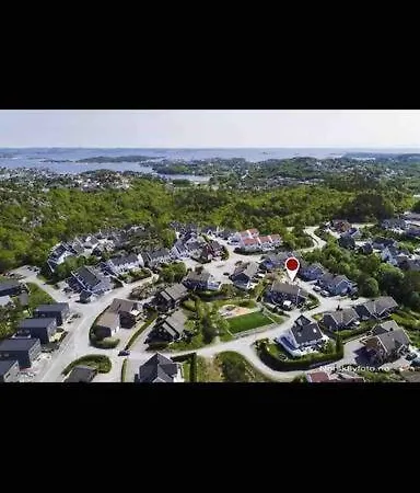 Fam.bolig I Barnevennlig Omrade,200m Til Badevann! Кристиансанд